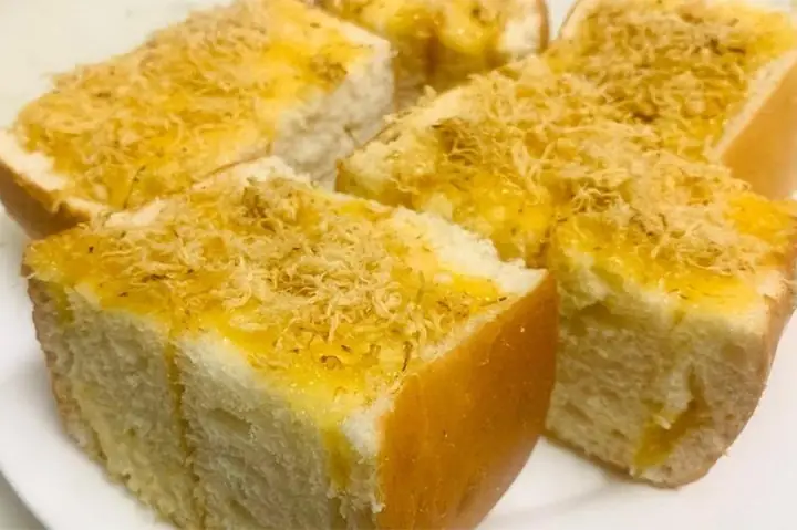 Bánh Mì Bơ Ruốc Bao Nhiêu Calo? Phân Tích Chi Tiết & Cách Ăn Thông Minh