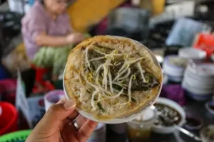Bánh Xèo Cá Kình Huế: Hướng Dẫn Chi Tiết Từ A Đến Z