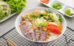 Cách Làm Bún Hải Sản Đà Nẵng Chuẩn Vị: Bí Quyết Từ Nước Dùng Đến Topping