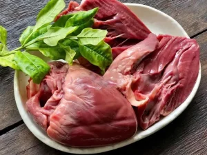 Hướng Dẫn Chi Tiết Cách Hầm Tim Lợn Thuốc Bắc Tại Nhà