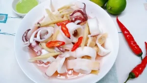 Hướng Dẫn Chi Tiết Cách Hấp Mực Ống Bia Thơm Ngon, Giòn Dai Tại Nhà