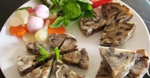 Hướng Dẫn Chi Tiết Cách Làm Giò Thủ Bằng Chai Nhựa Tại Nhà