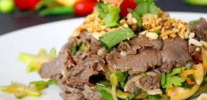 Cách Làm Gỏi Bắp Bò Bóp Thấu