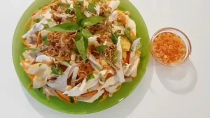 Cách Làm Gỏi Gà Ngó Sen Giòn Ngon Chuẩn Vị Tại Nhà