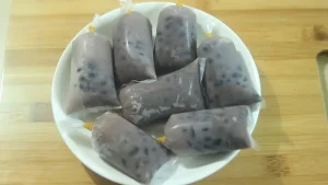 Cách Làm Kem Đậu Đen Tại Nhà: Bí Quyết Cho Món Kem Bùi Ngậy Thơm Ngon