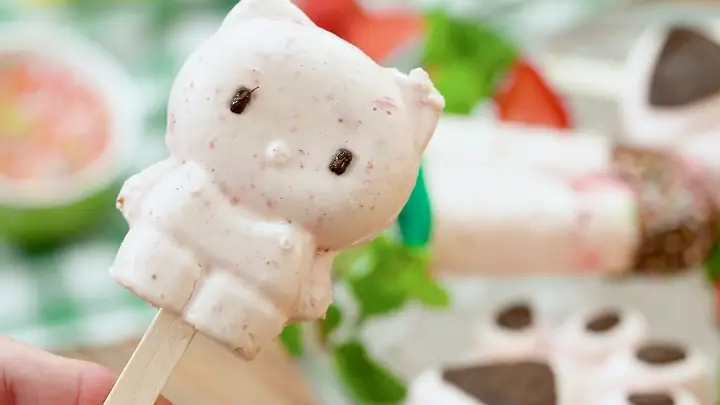 Cách Làm Kem Que Dâu Tây: 4 Công Thức Đơn Giản Tại Nhà