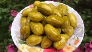Cách Làm Mứt Cà Na Dẻo Thơm Tại Nhà: Hướng Dẫn Chi Tiết