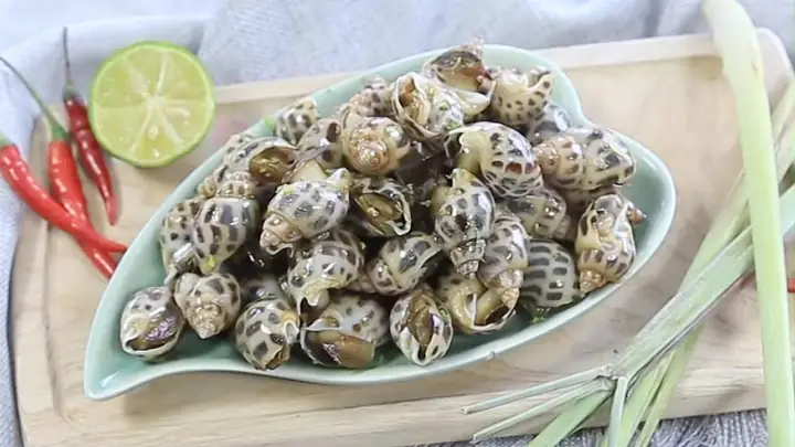 Cách Làm Ốc Hương Xào Tỏi Đúng Chuẩn: Từ Sơ Chế Đến Thành Phẩm Thơm Ngon