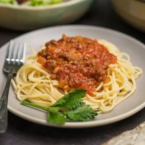 Cách Làm Sốt Spaghetti Thịt Bò Ngon Chuẩn Vị Tại Nhà