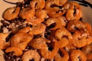Cách Làm Tôm Khô Rang Muối Ớt Giòn Rụm Chuẩn Vị Tại Nhà