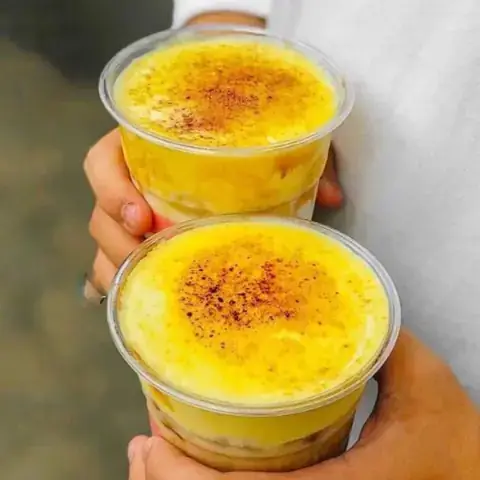 Hướng Dẫn Chi Tiết Cách Làm Trứng Đánh Kem Bằng Tay Đạt Chuẩn Mềm Mịn