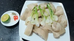 Hướng Dẫn Chi Tiết Cách Luộc Móng Giò Cả Xương Ngon Giòn, Không Hôi