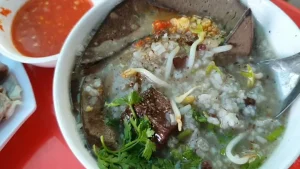 Hướng Dẫn Nấu Cháo Lòng Miền Tây Chuẩn Vị: Từ Nguyên Liệu Đến Thành Phẩm
