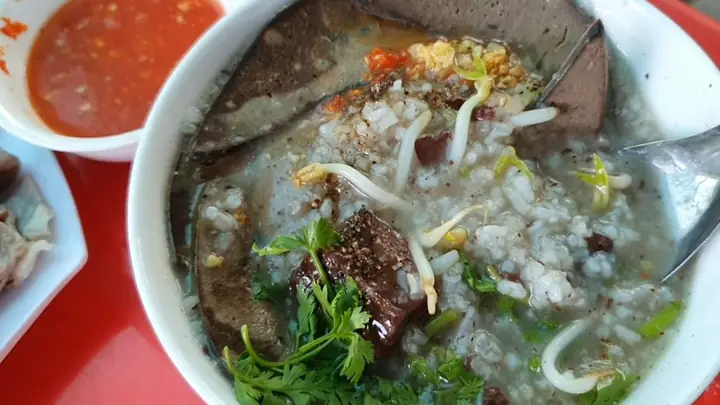 Hướng Dẫn Nấu Cháo Lòng Miền Tây Chuẩn Vị: Từ Nguyên Liệu Đến Thành Phẩm