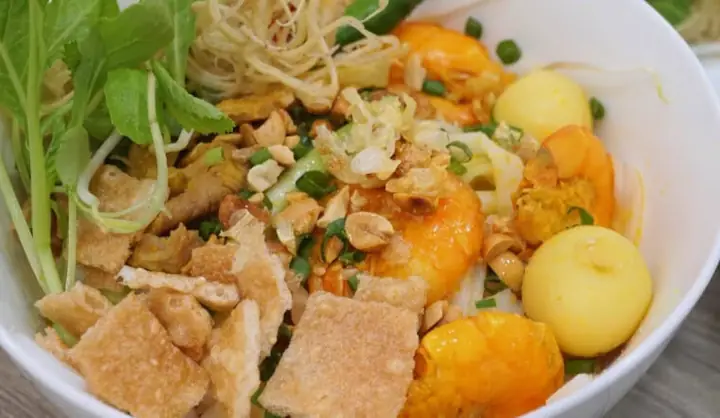 Hướng Dẫn Nấu Mì Quảng Phú Chiêm Chuẩn Vị Tại Nhà
