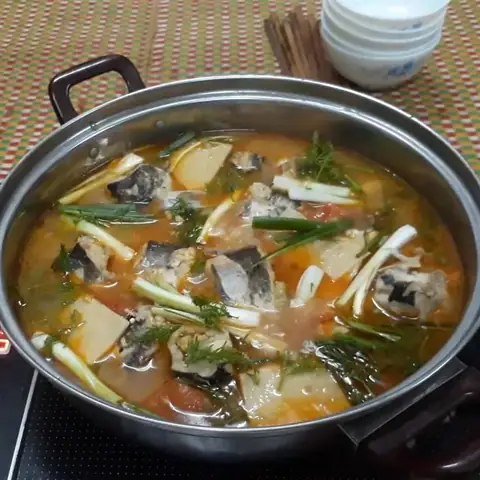 Canh Cá Nheo Nấu Dưa Chua Canh Cá Nheo Nấu Dưa Chua