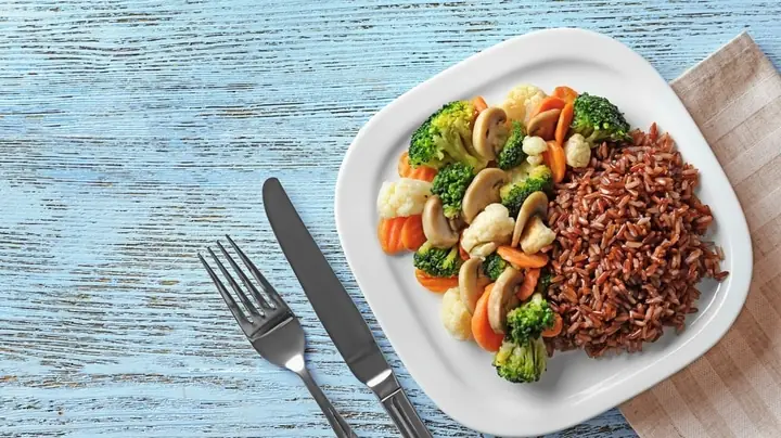 Cách Nấu Cơm Gạo Lứt Giảm Cân Chuẩn: Hướng Dẫn Từ A Đến Z