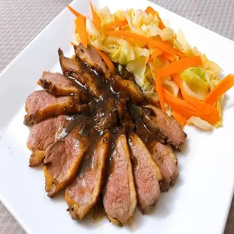 Hướng Dẫn Chi Tiết Công Thức Sốt Tiêu Đen Cho Ức Vịt Áp Chảo