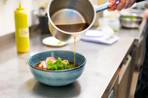 Định Lượng Gia Vị Trong Nước Dùng: Bí Quyết Tạo Nên Hương Vị Hoàn Hảo