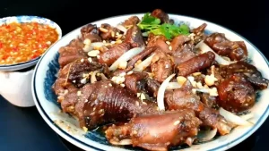 Gà Chọi Xào Sả Ớt: Công Thức Chi Tiết Và Bí Quyết Thành Công