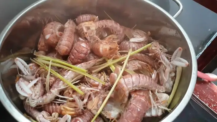 Hấp Bề Bề Bao Lâu? Bảng Thời Gian Vàng Cho Từng Kích Cỡ