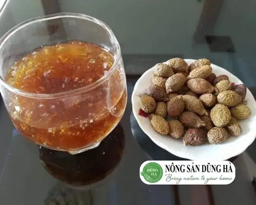 Hạt Đười Ươi Ngâm Nước Nóng Hay Lạnh
