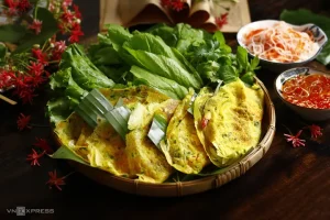 Hình Ảnh Bánh Xèo Miền Tây: Biểu Tượng Vàng Giòn Của Vùng Sông Nước