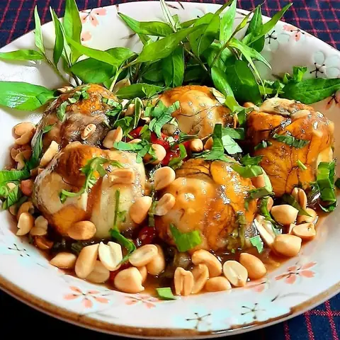 Hột Vịt Lộn Xào Me Gần Đây