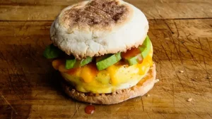 Cách Làm Sandwich Trứng Bằng Lò Vi Sóng Tại Nhà