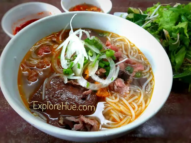 Bún Bò Huế Đầy Đủ: Cách Làm Nước Dùng, Thịt, Rau Và Mẹo Nêm Nếm