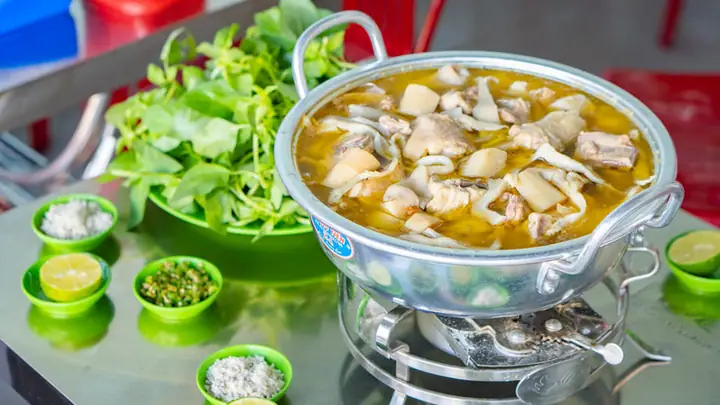 Top 8 Quán Lẩu Gà Lá É Sài Gòn Đáng Đến Nhất