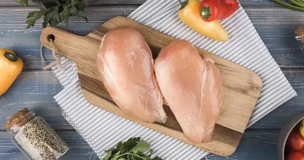 Lườn Gà Hay Ức Gà? So Sánh Chi Tiết Để Chọn Đúng Nguyên Liệu Nấu Ăn
