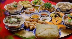 Mâm Cơm Hóa Vàng Ngày Tết