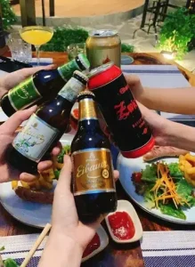 Hướng Dẫn Lập Menu Nhậu Bia Hơi Chuẩn Vị: Cân Bằng Hoàn Hảo Cho Mọi Bữa Tiệc