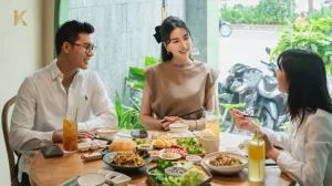 Review Chi Tiết Menu Cơm Gà Hải Nam Tại Kampong: Trải Nghiệm Chuẩn Vị Singapore Tại Hà Nội