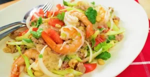 Hướng Dẫn Chi Tiết Cách Làm Miến Trộn Hải Sản Kiểu Thái Chua Ngọt Thanh Mát Tại Nhà