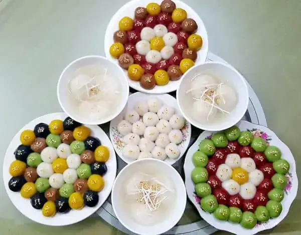 Nguyên Liệu Làm Bánh Trôi: Bí Quyết Chọn Lựa & Biến Tấu Hoàn Hảo