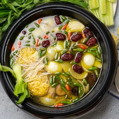 Cách Nấu Lẩu Gà Ớt Hiểm Chuẩn Vị: Ngọt Thanh Cay Nồng Đậm Đà