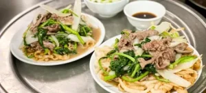 Phở Chiên Phồng Hà Nội: Bí Quyết Chế Biến Và Gợi Ý Quán Ăn Ngon Nhất