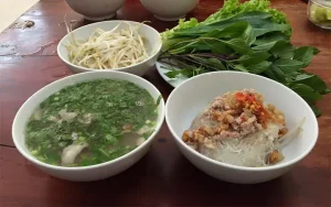 Đánh Giá Chi Tiết Quán Phở Khô Hồng Gia Lai Tại Quận 10