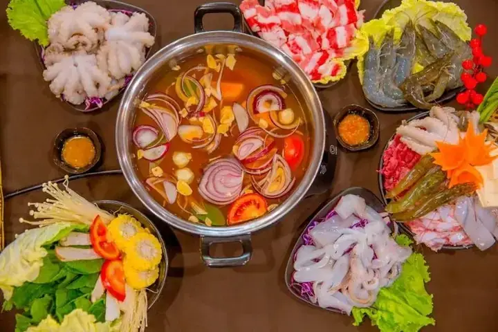 Set Lẩu Gồm Những Gì? Cẩm Nang Chuẩn Bị Hoàn Hảo Từ A-z