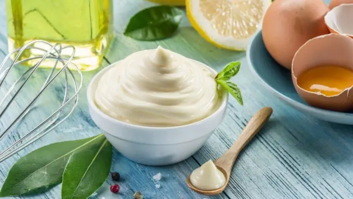 Sốt Mayonnaise Có Béo Không? Phân Tích Chi Tiết Và Cách Dùng Thông Minh