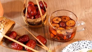 Táo Đỏ Ngâm Mật Ong: Công Thức Chi Tiết Và Lợi Ích Sức Khỏe Vàng