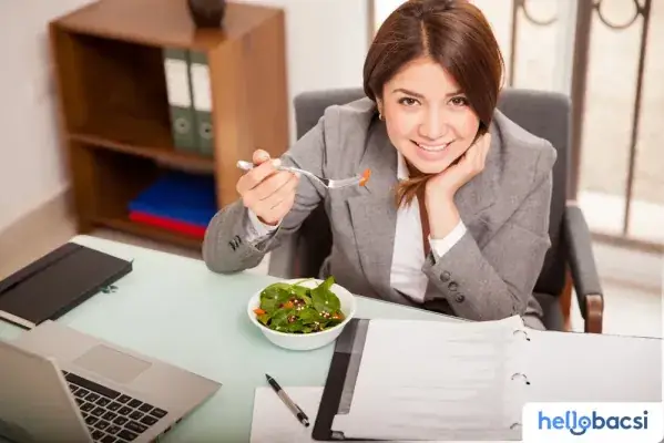Thực Đơn Giảm Cân Đơn Giản: Bí Quyết Ăn Uống Thông Minh Cho Người Bận Rộn