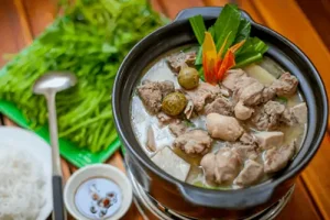 Vịt Om Sấu Ăn Rau Gì