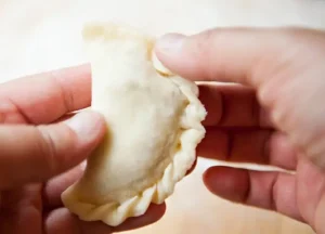 Vỏ Bánh Gối Mua Ở Đâu? Đánh Giá Chi Tiết 5 Địa Chỉ Uy Tín Nhất
