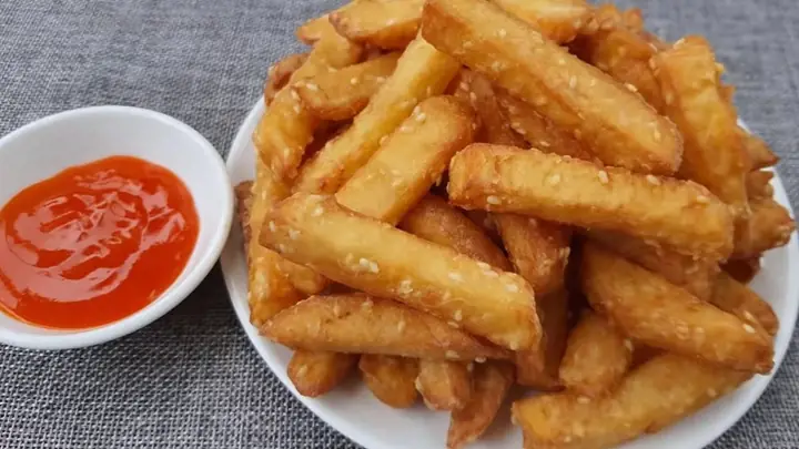 Bánh Bột Mì Chiên Khoai Tây