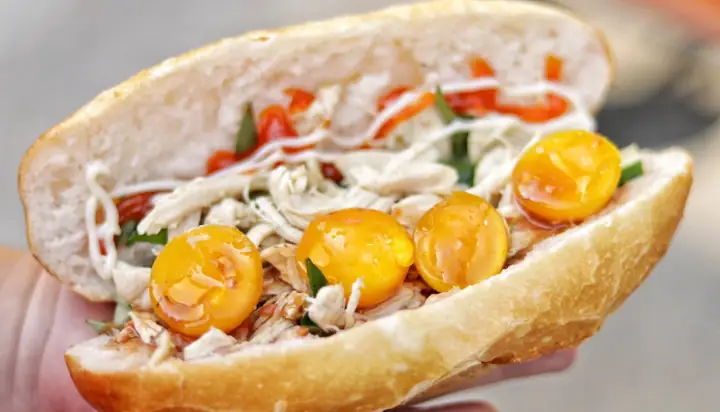 Bánh Mì Trứng Non Gà Xé: Đánh Giá Chi Tiết Và Hướng Dẫn Thưởng Thức