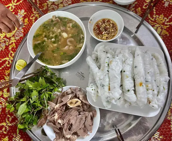 Bánh Mướt Ăn Với Gì