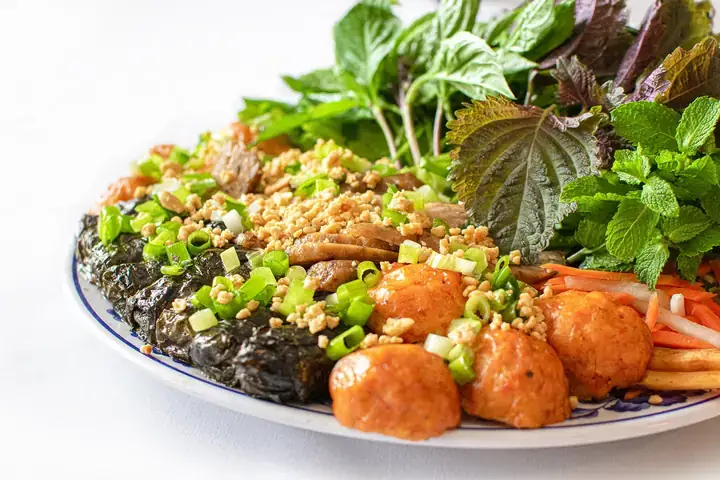 Be Bún Ăn Mì Tương Đen